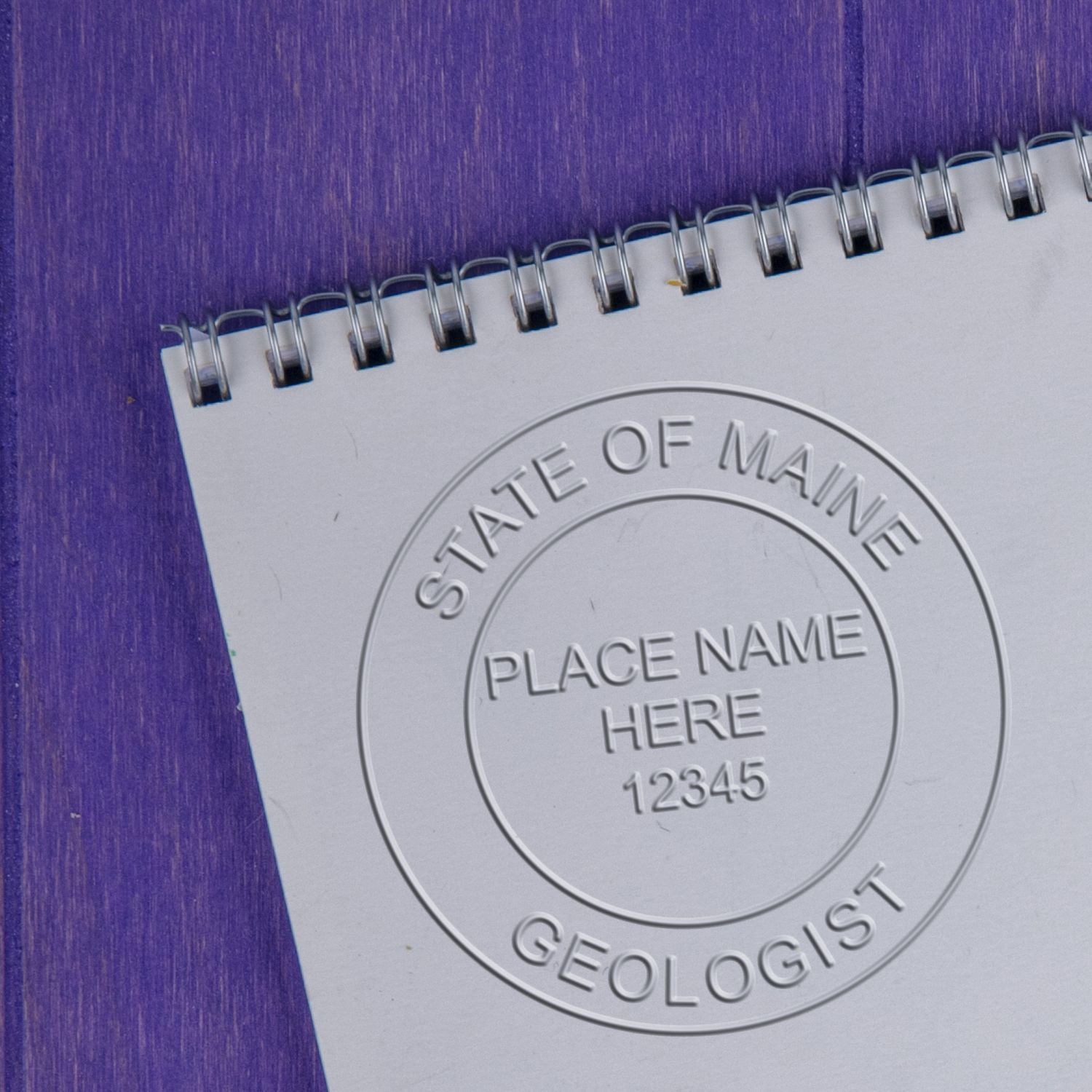 A comparison chart for the different types of mount models available for the Gift Maine Geologist Seal